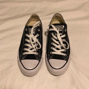 Black Low Top Converse Chuck Taylor All-Stars